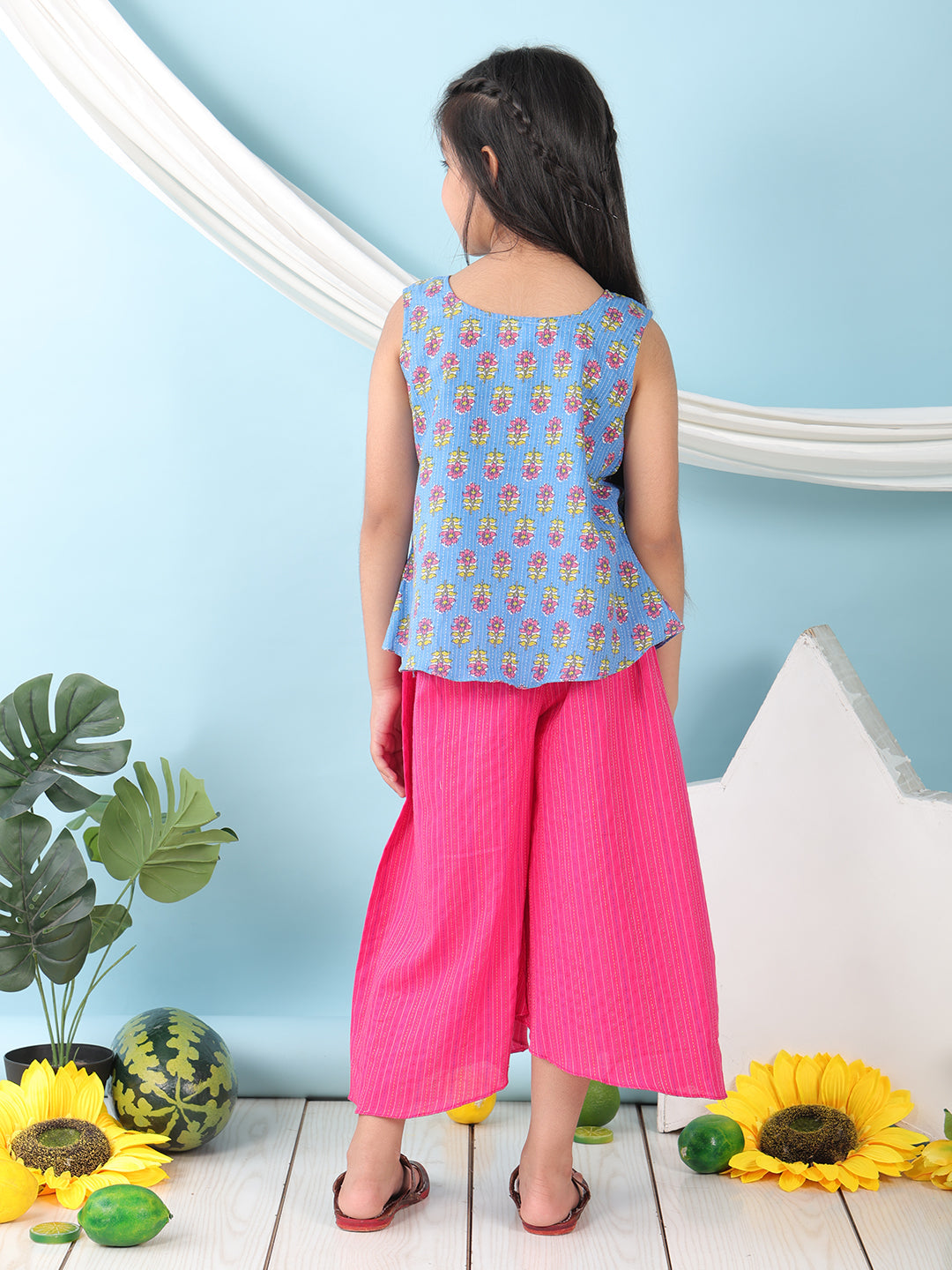 Blue  floral printed  sleeveless Short Kurti with Pink flair pant