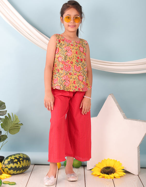 Green floral printed  sleeveless Short Kurti with Red flair pant