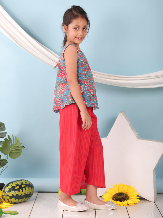 Blue floral printed  sleeveless Short Kurti with Red flair pant