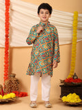 Green Patola printed Kurta with pajama