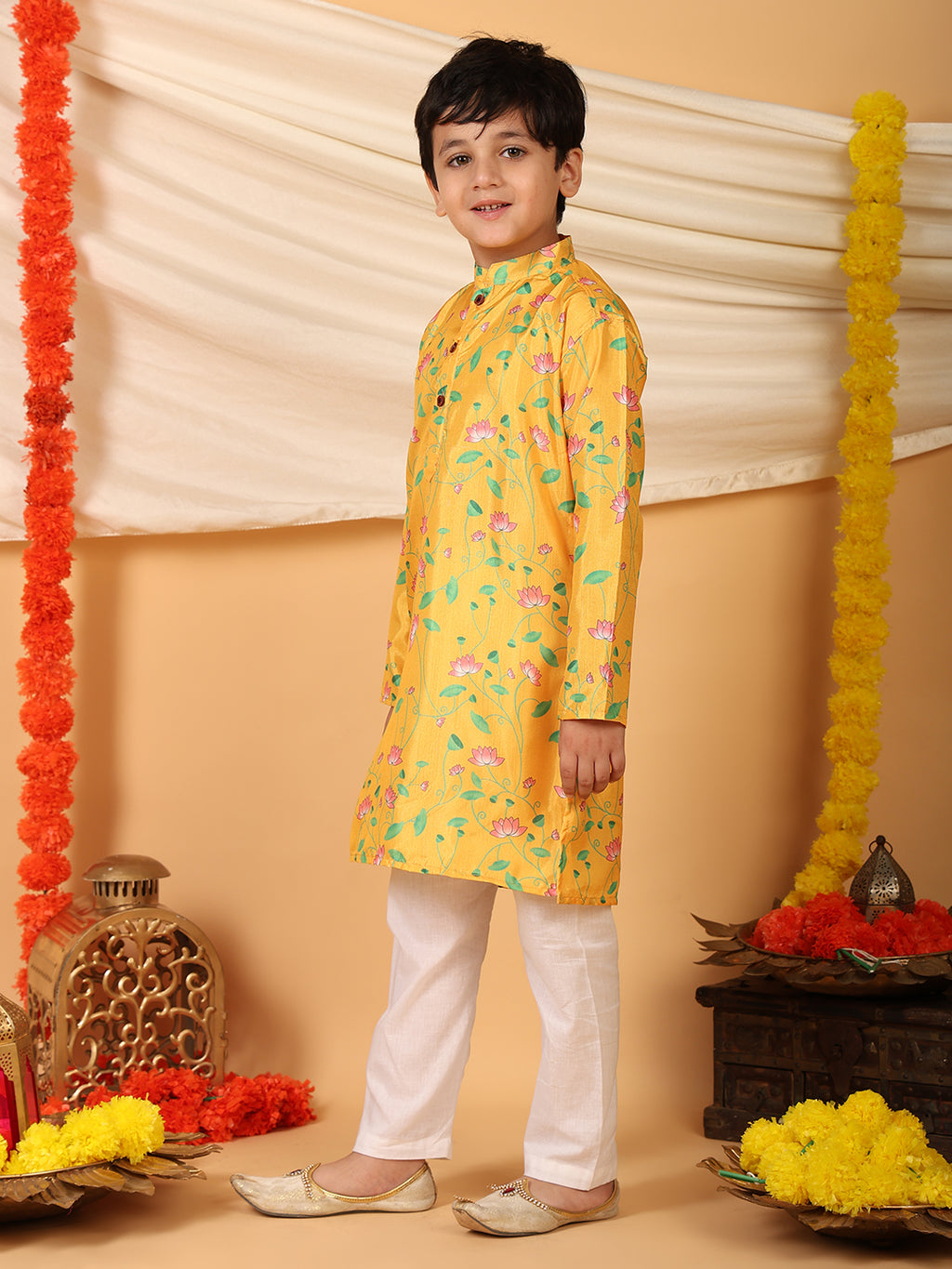 Yellow Floral printed Kurta with pajama