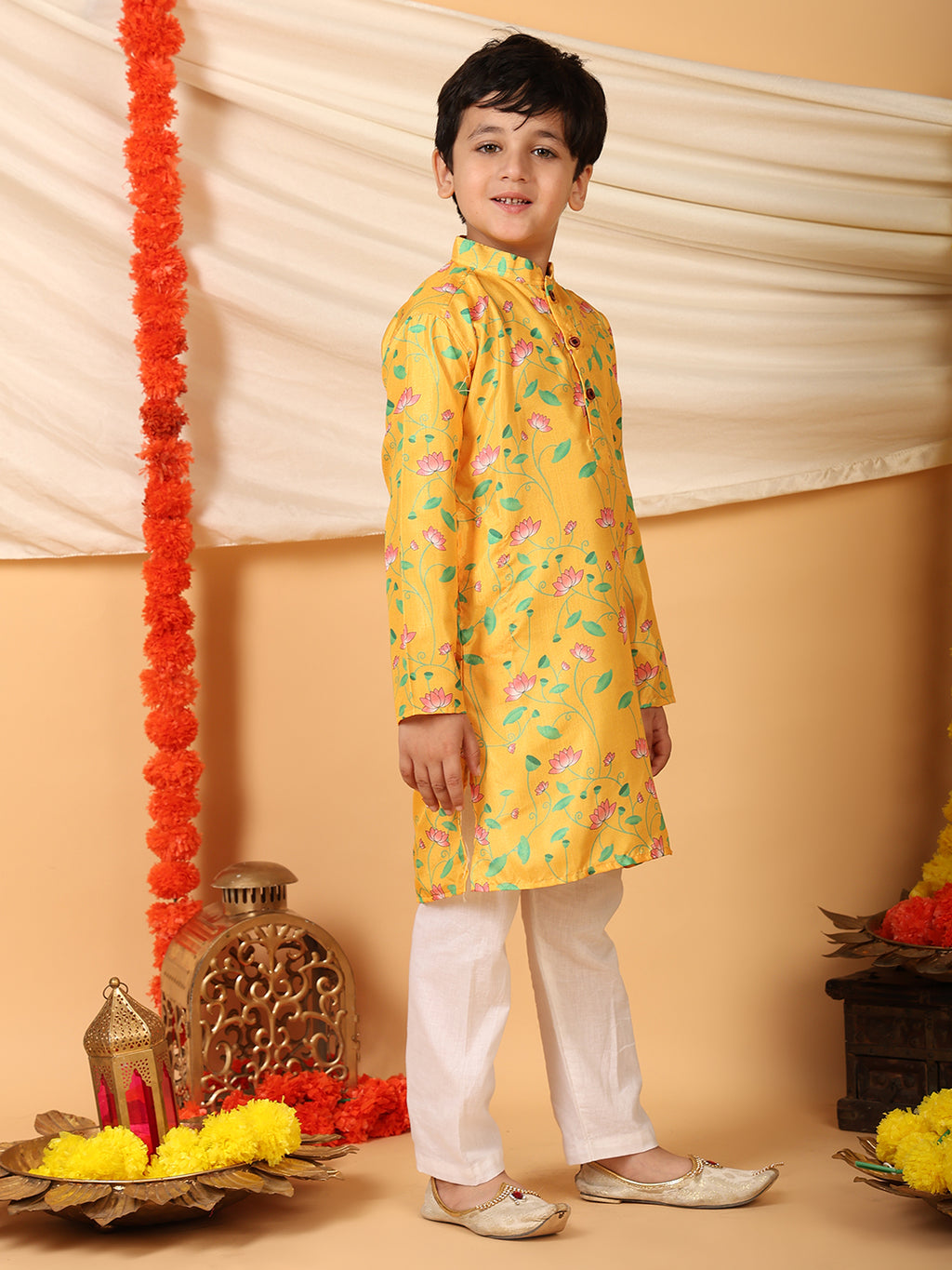 Yellow Floral printed Kurta with pajama