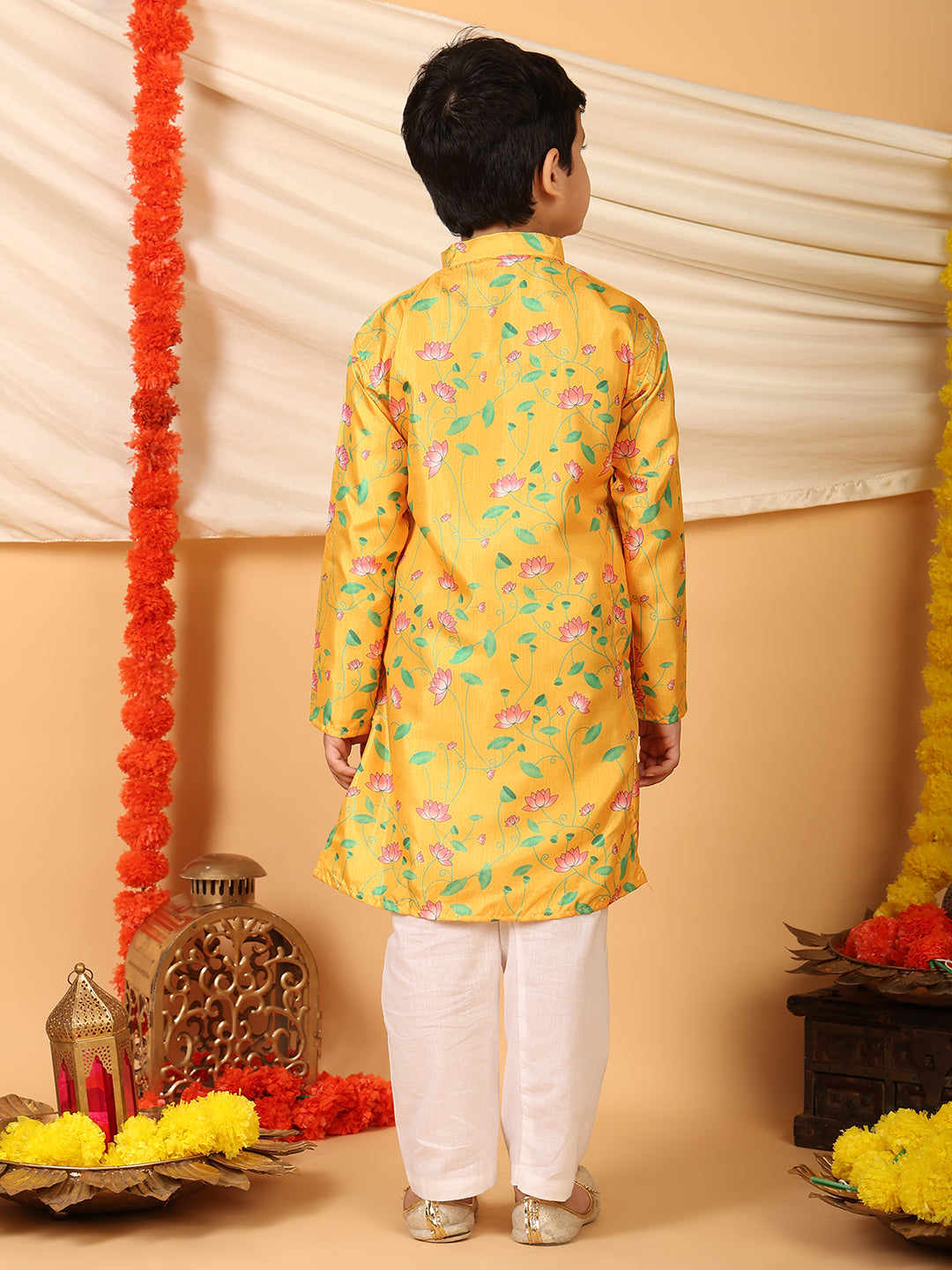 Yellow Floral printed Kurta with pajama