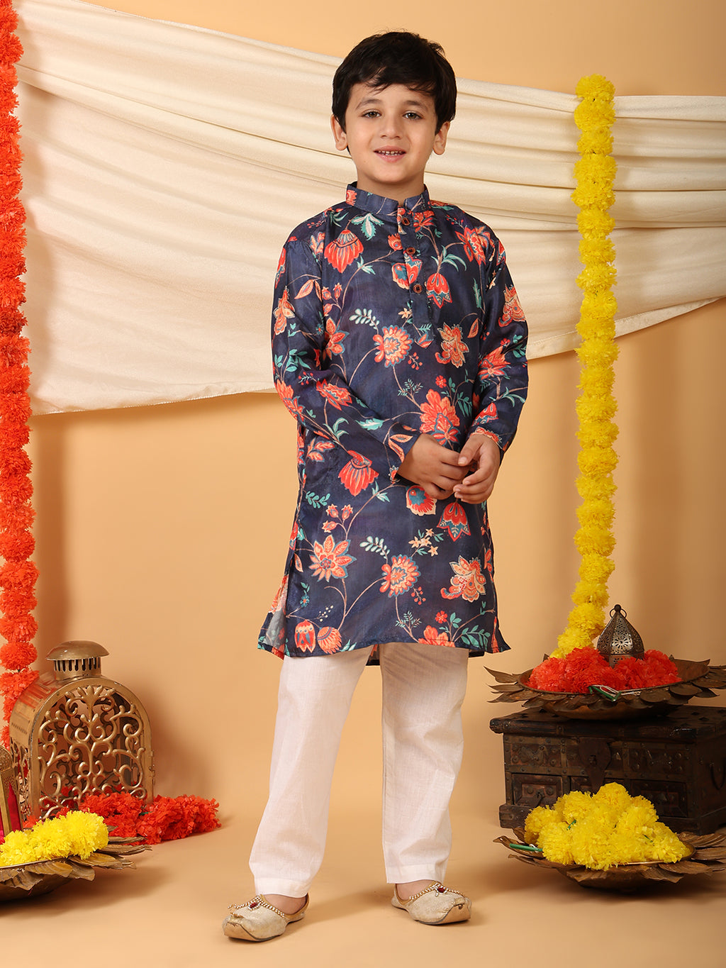 Blue Floral printed Kurta with pajama