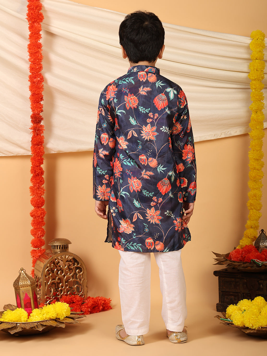 Blue Floral printed Kurta with pajama
