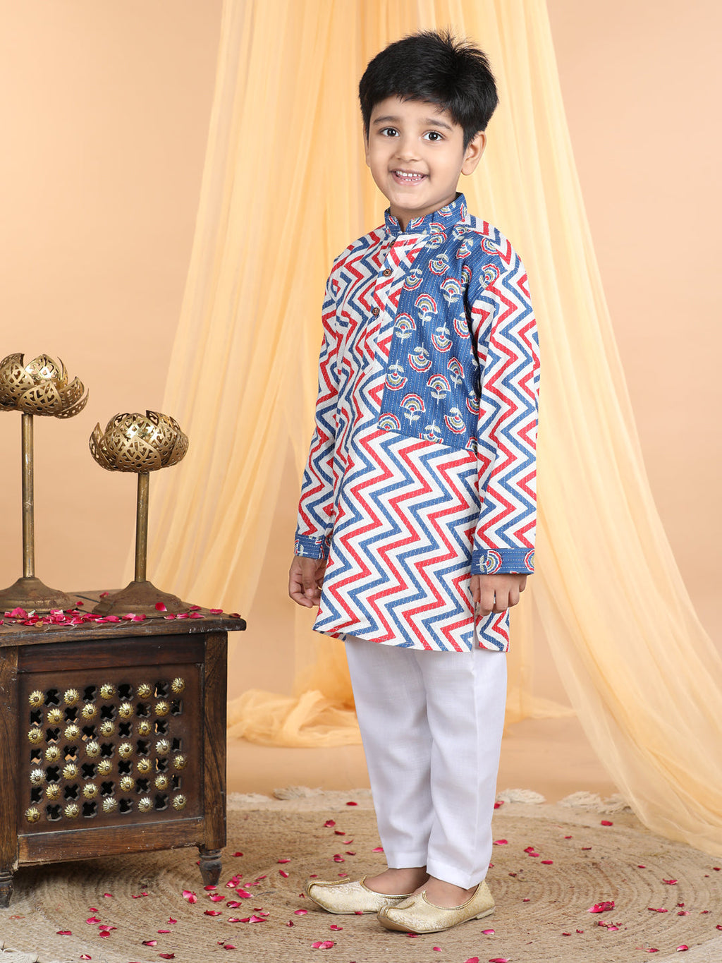 Blue & Red Zig Zag Kurta with floral patch Kurta Set