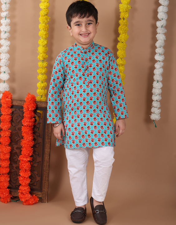 Green Cotton Floral Printed Katha Kurta with pajama