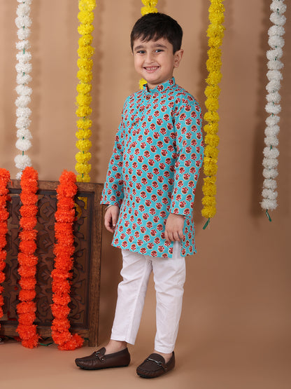 Green Cotton Floral Printed Katha Kurta with pajama