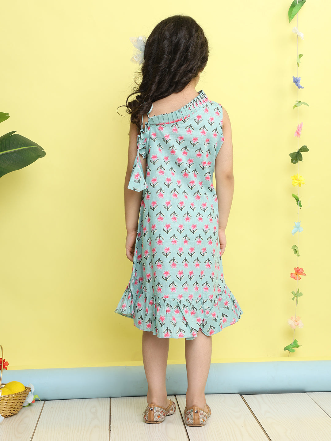 Green cotton floral printed sleeveless one shoulder dress