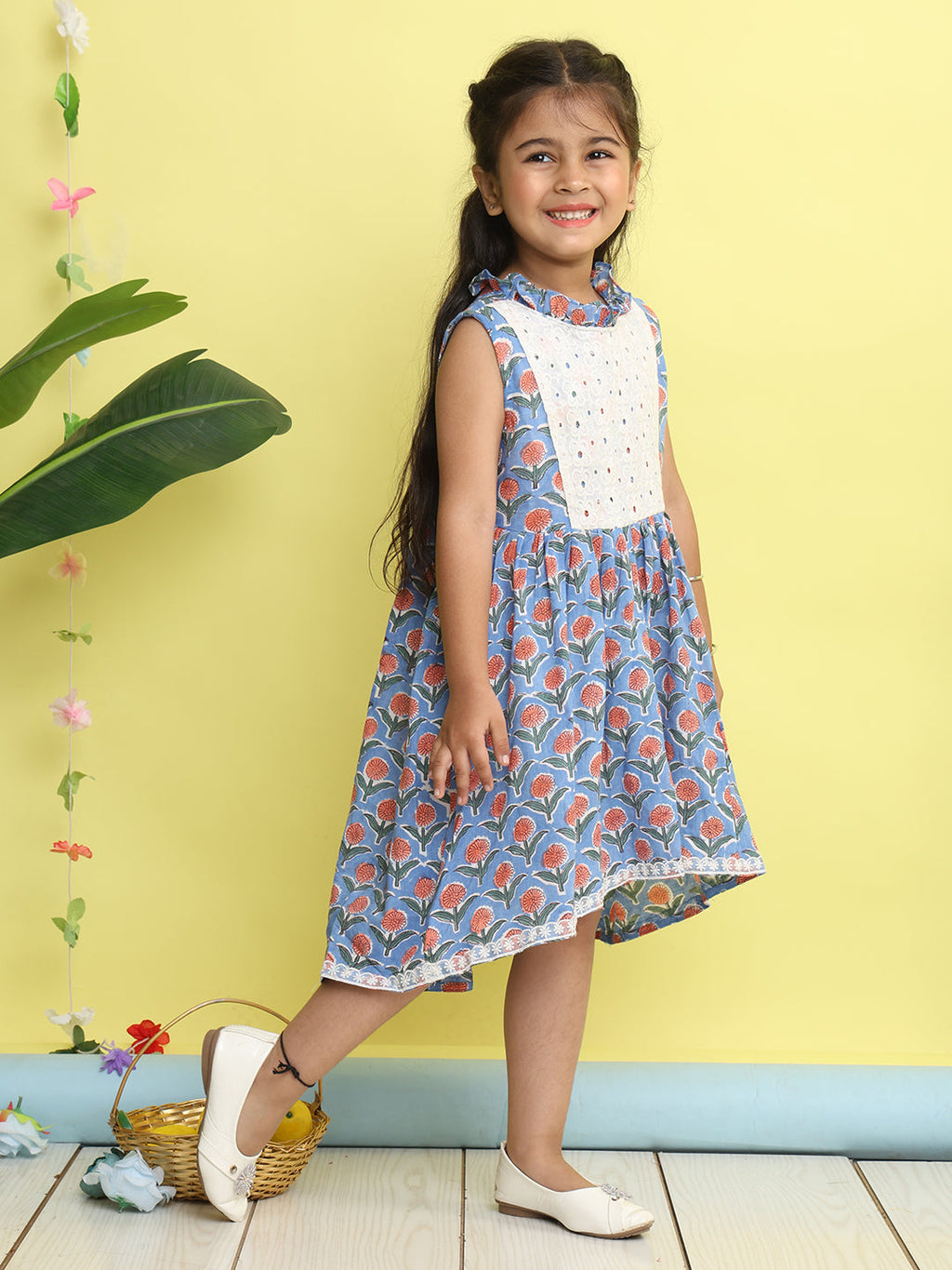 Blue pink floral printed with hakoba patch dress