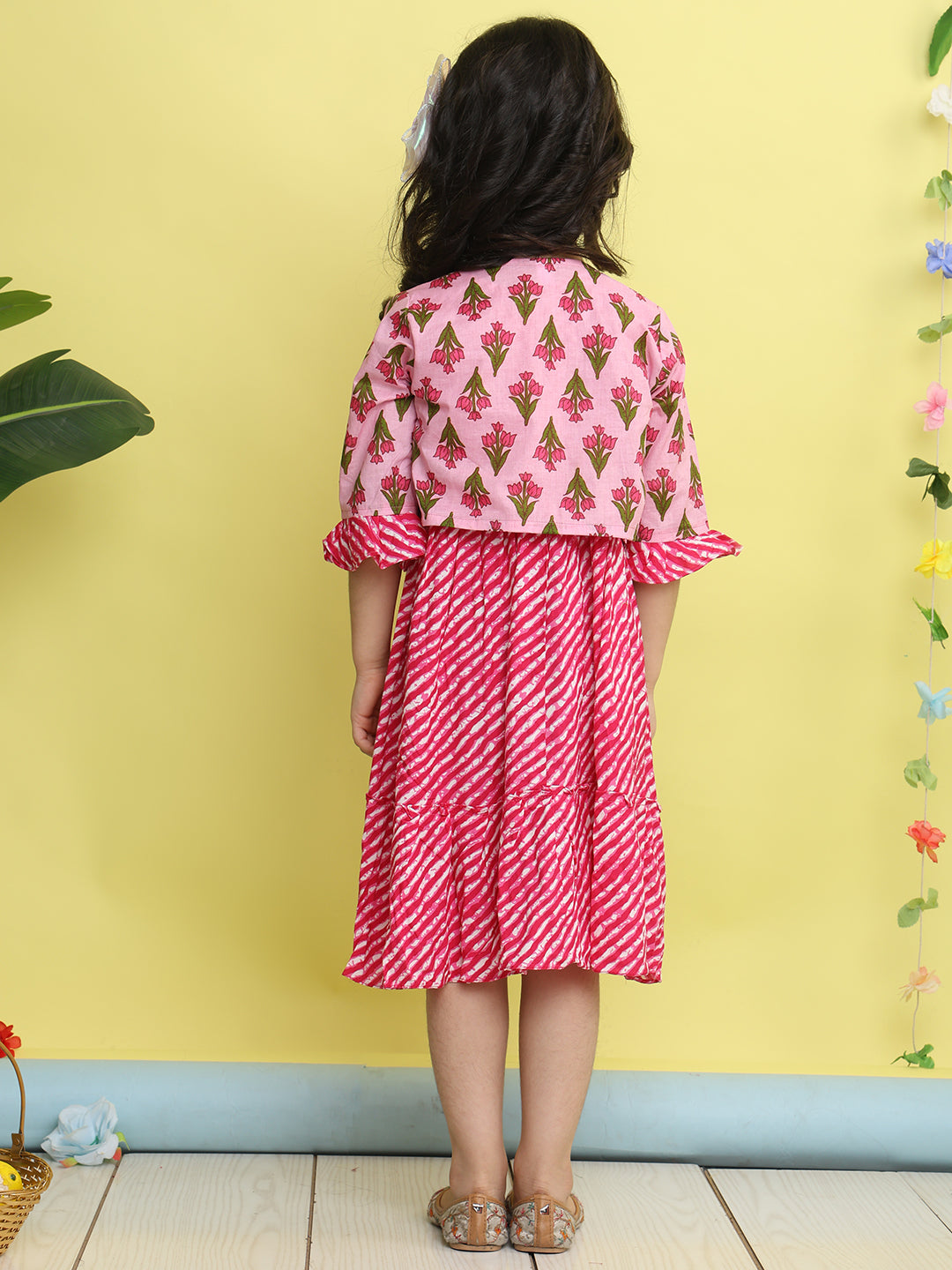 Pink cotton Lehriya printed Dress with pink 3/4 sleeves jacket
