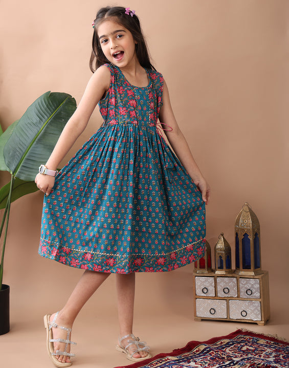 Blue Cotton printed sleevless dress