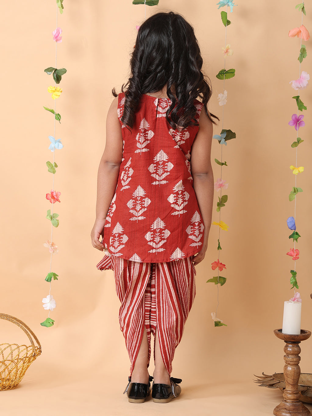 Red printed sleeveless kurti with Red dhoti