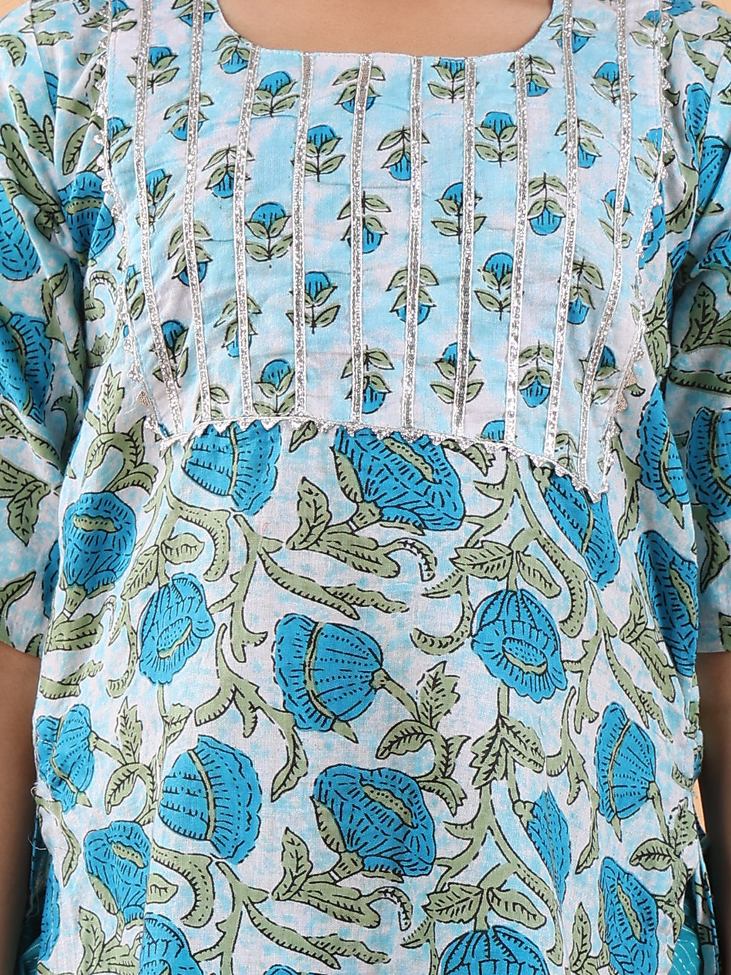 Blue printed lace work kurti with Katha dhoti