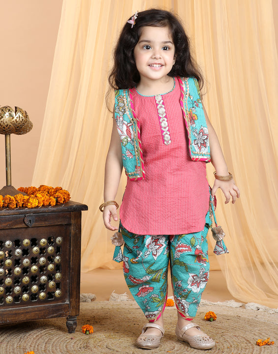 Floral printed dhoti and Jacket paired with Peach katha Kurti