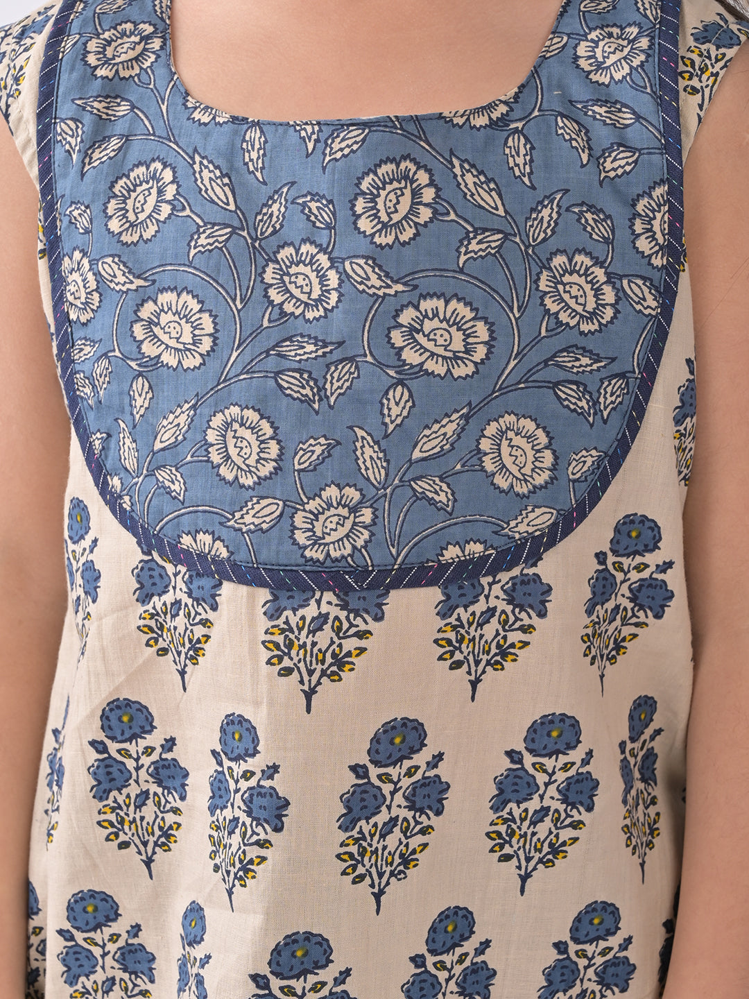 Blue and white printed Kurti with blue katha dhoti