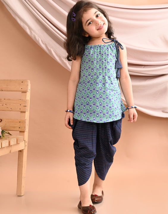 Blue Floral printed kurti with blue katha Dhoti
