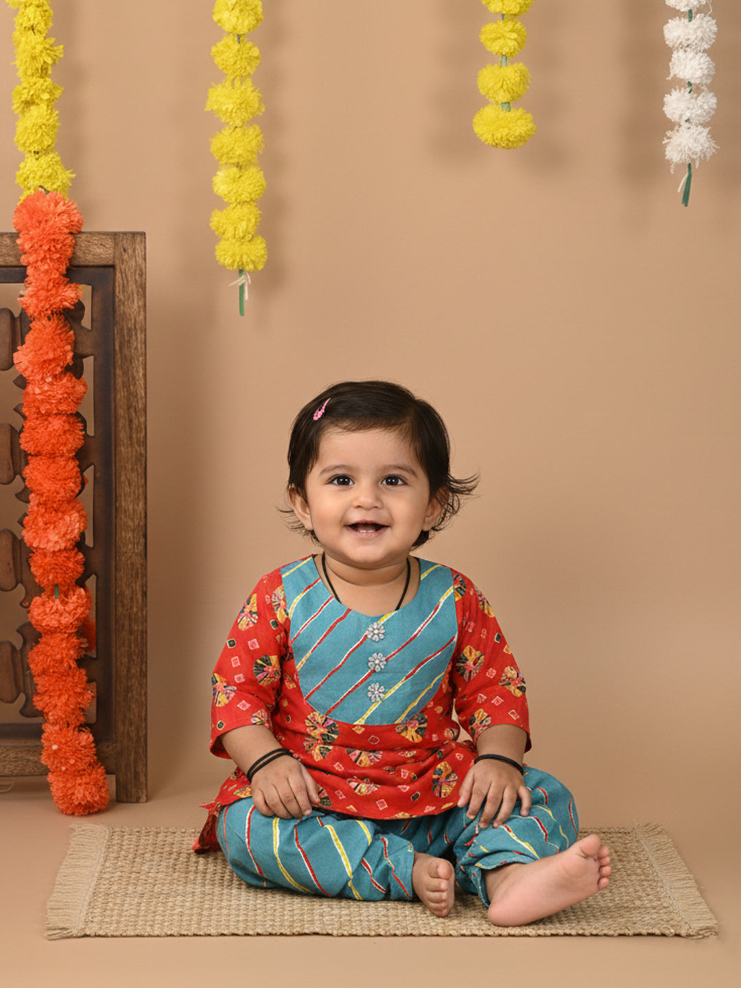 Red 3/4 Sleeves Lehriya Printed Kurti with Blue Dhoti