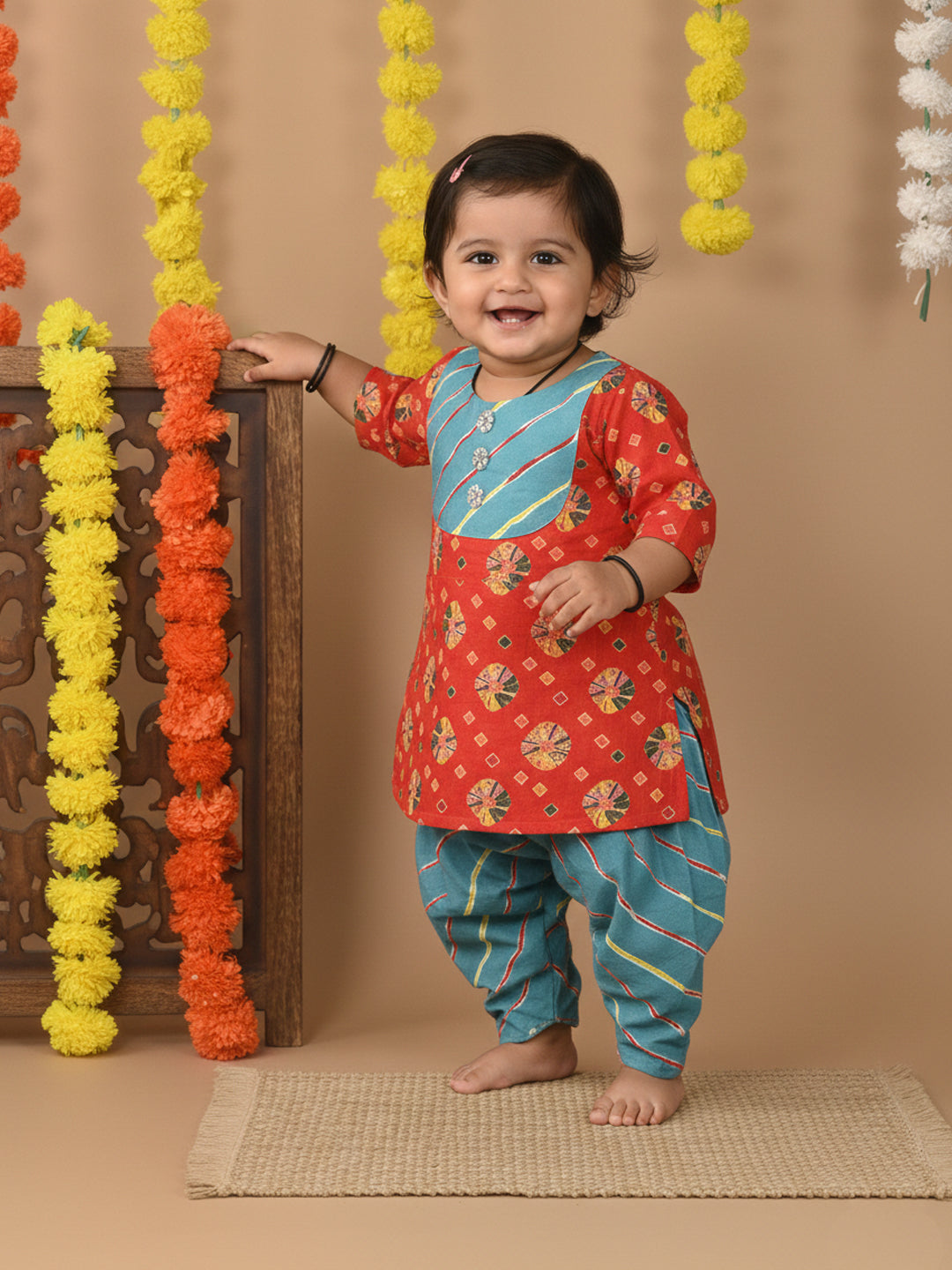 Red 3/4 Sleeves Lehriya Printed Kurti with Blue Dhoti