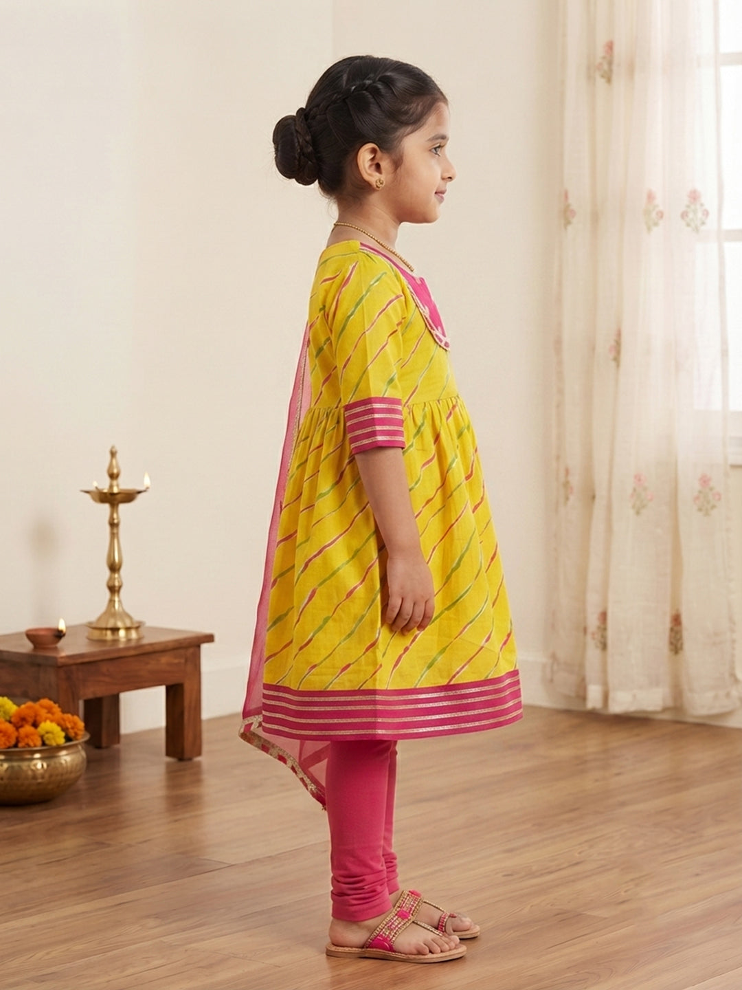 Kinder Kids Girls Kurta With Leggings and Dupatta