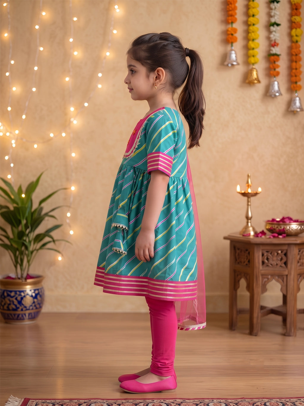 Kinder Kids Girls Kurta With Leggings and Dupatta