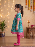 Kinder Kids Girls Kurta With Leggings and Dupatta