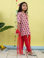 Pink 3/4 sleeves printed cotton kurti  paired with Pink leggings with Dupatta