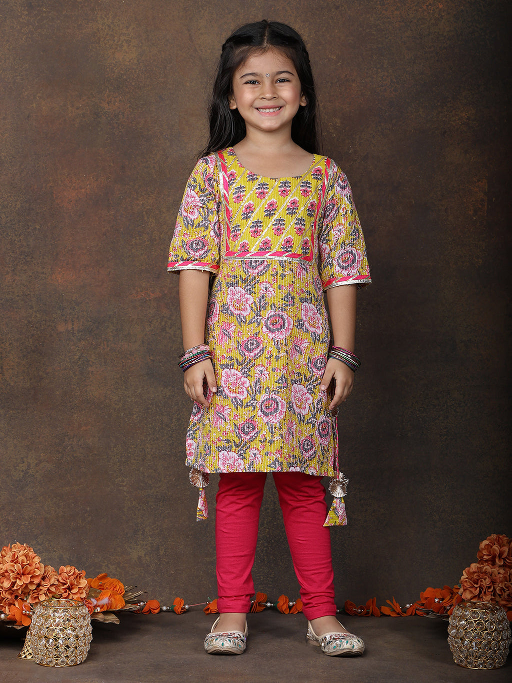 Yellow 3/4 sleeves printed Kurti with Pink Leggings