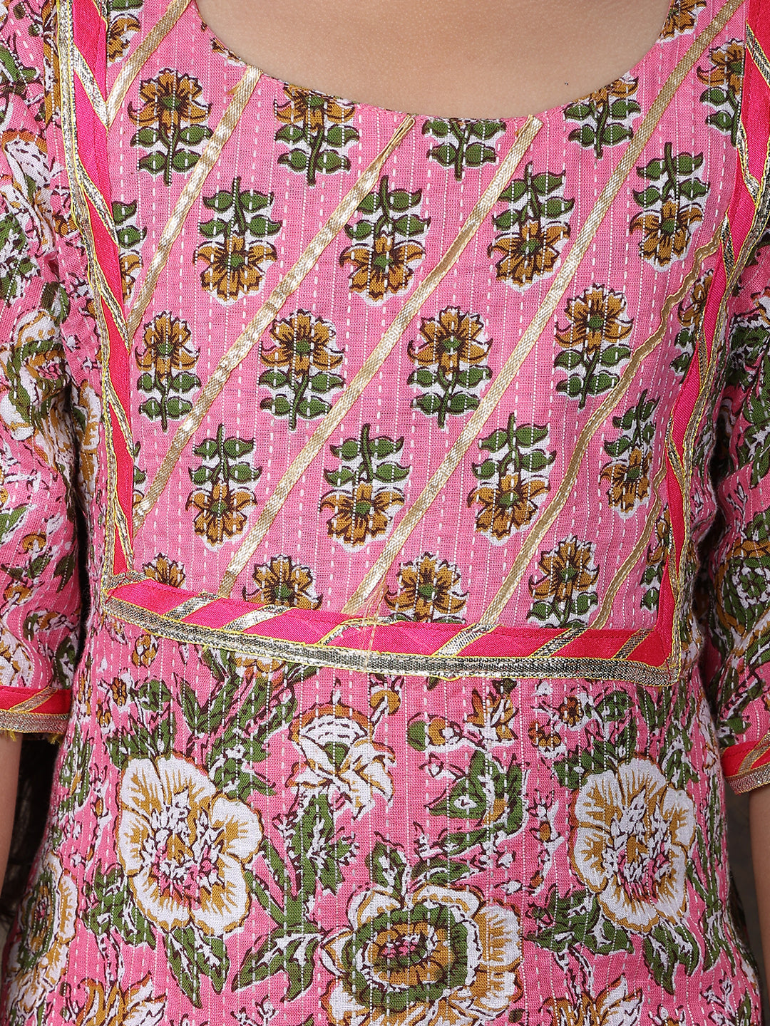 Pink 3/4 sleeves printed Kurti with Pink Leggings