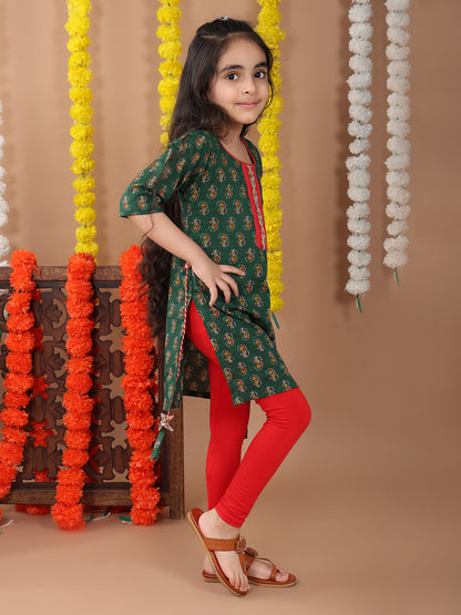 Green 3/4 sleeves printed cotton kurti with Red leggings