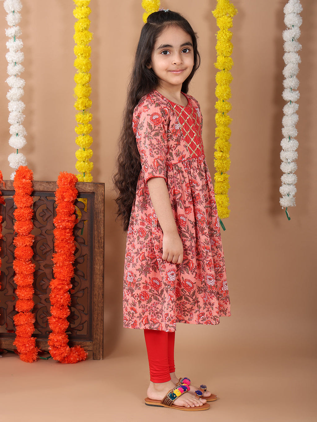 Peach 3/4 sleeves printed cotton kurti with Red Leggings
