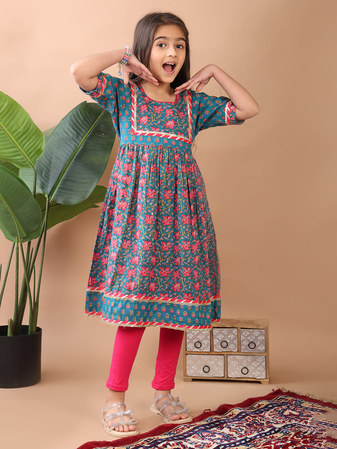 Blue kurti  paired with Pink leggings