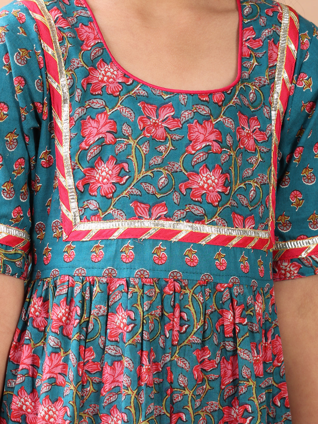 Blue kurti  paired with Pink leggings