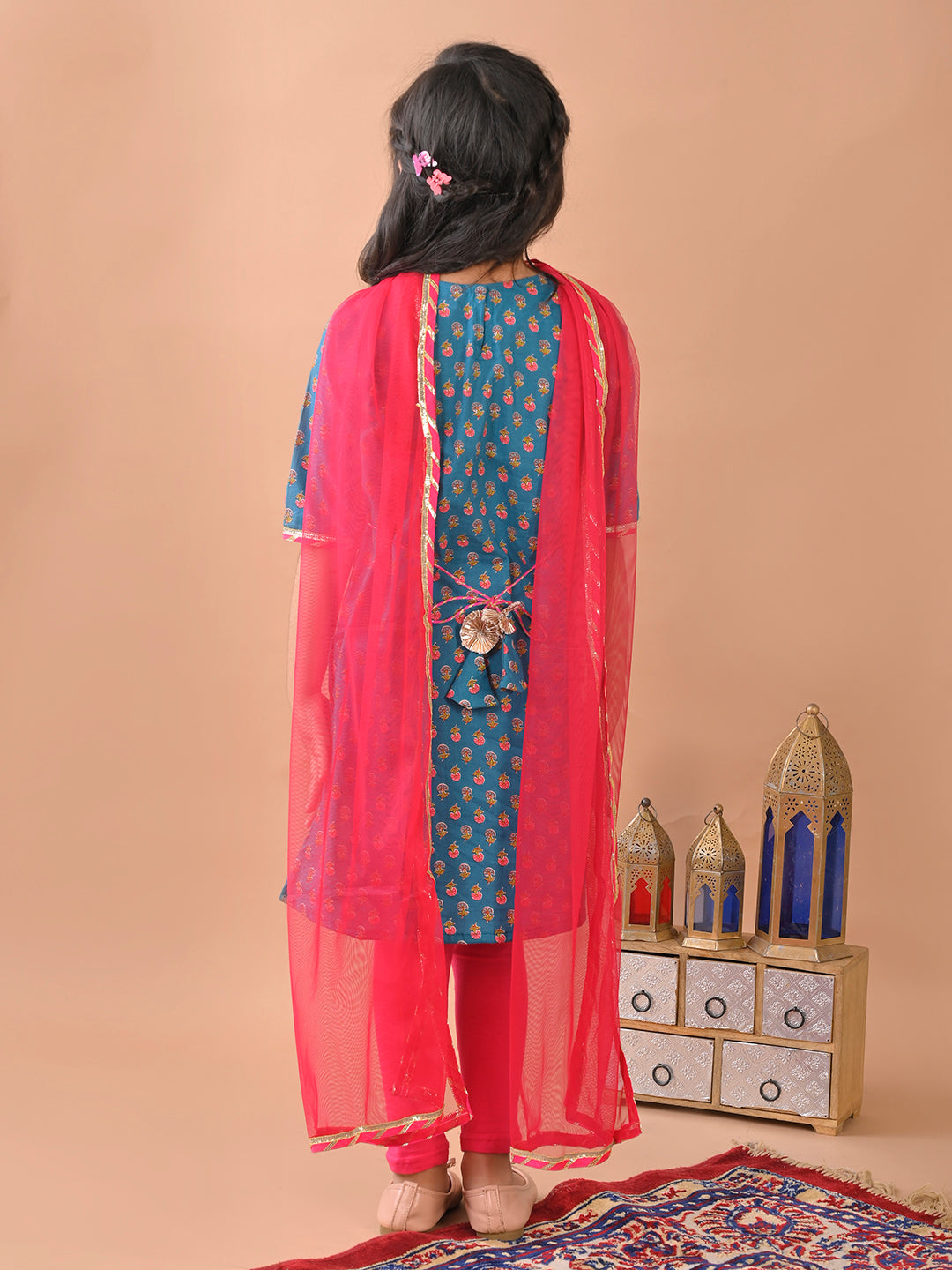 Blue kurti with Lace paired with Pink leggings and dupatta