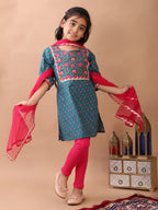 Blue kurti  paired with Pink leggings and dupatta