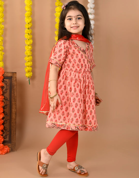 Peach cotton  kurti with Red leggings and dupatta