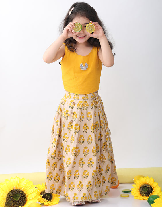 Yellow Floral printed Lehenga with yellow plain top and hanging