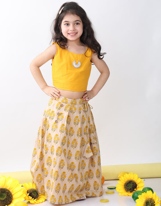 Yellow Floral printed Lehenga with yellow plain top and hanging