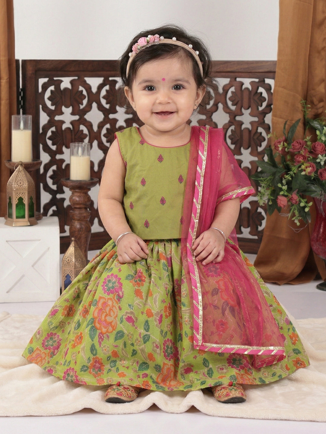 Green Flower  Embroidered  Choli & Floral Printed Lehenga With Dupatta