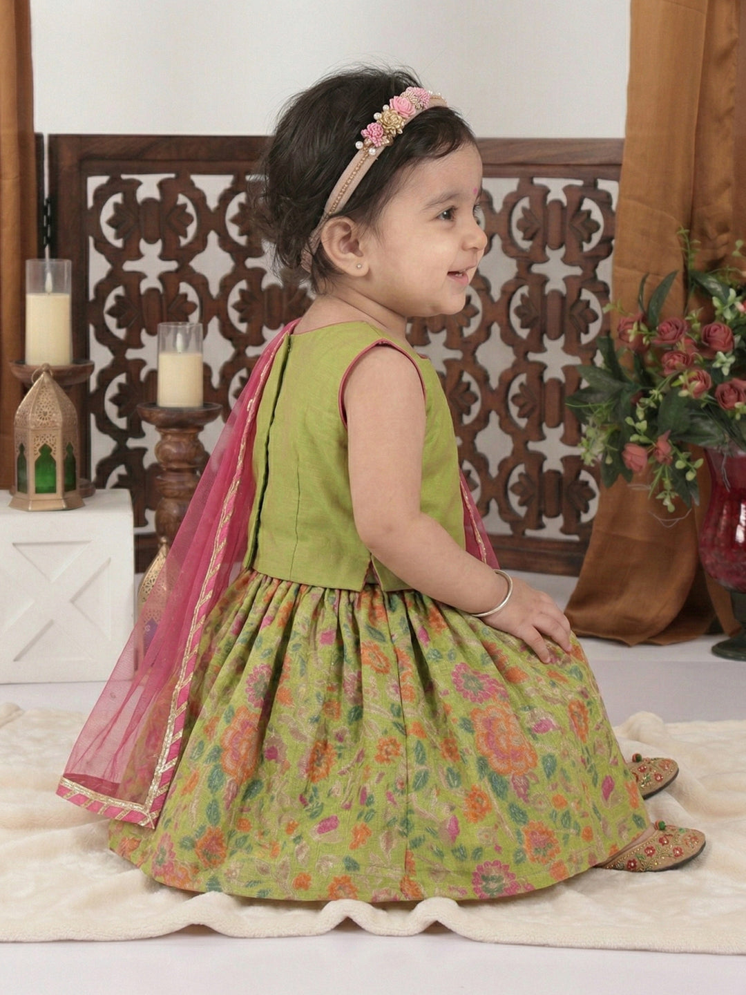 Green Flower  Embroidered  Choli & Floral Printed Lehenga With Dupatta