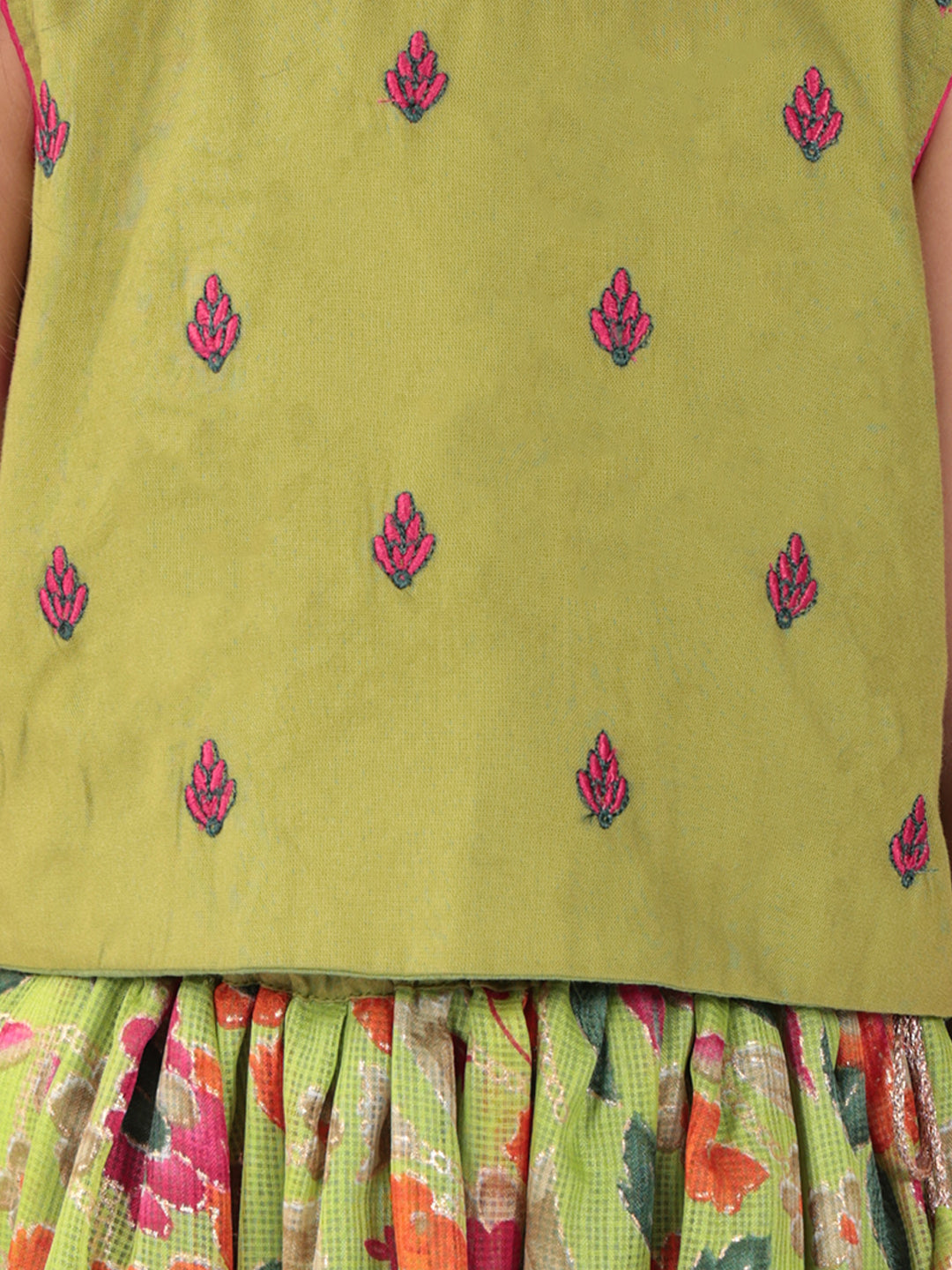 Green Flower  Embroidered  Choli & Floral Printed Lehenga With Dupatta
