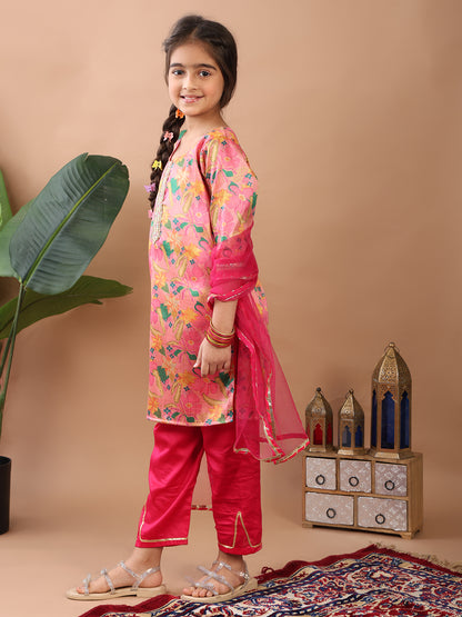 Pink 3/4 sleeves printed Kurti with pink Plazo pant and dupatta