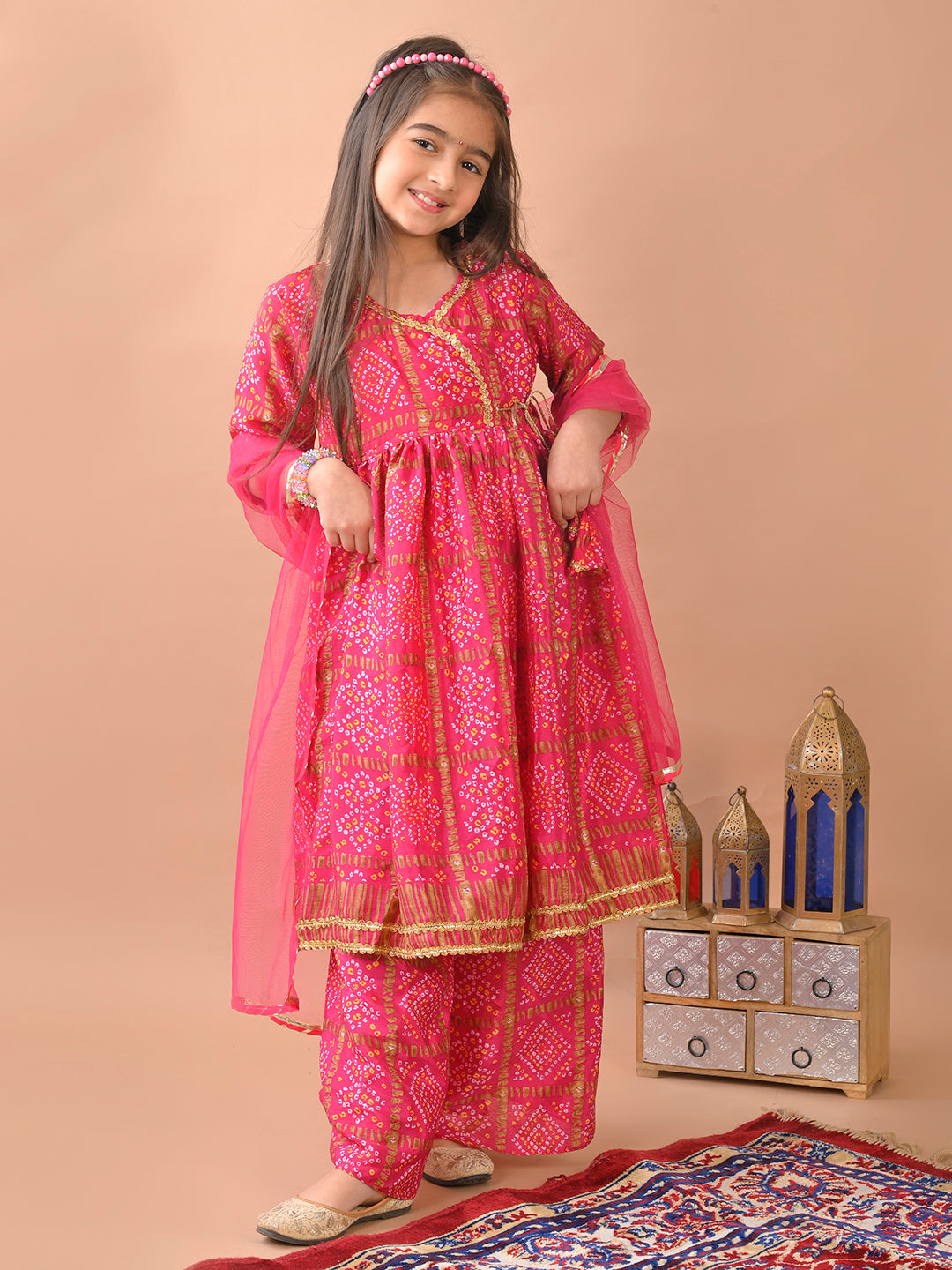 Pink 3/4 sleeves Bandez printed Kurti with pant and dupatta