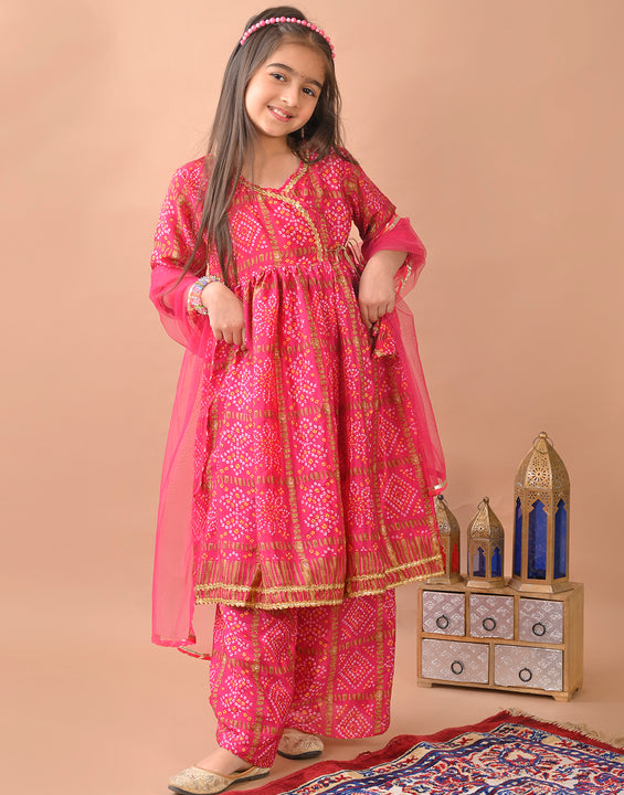 Pink 3/4 sleeves Bandez printed Kurti with pant and dupatta