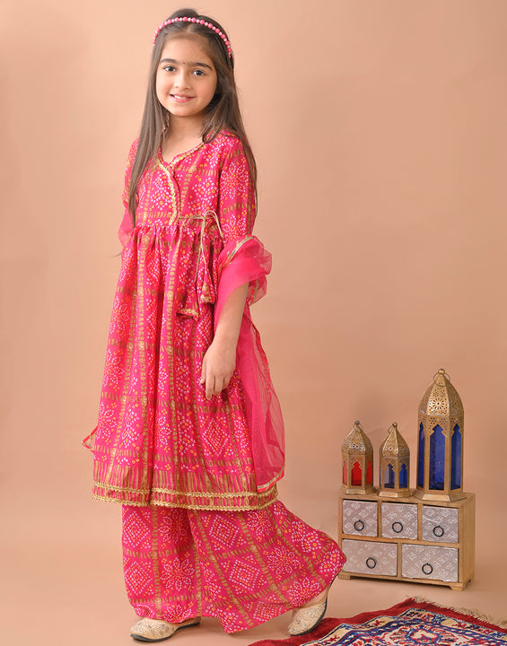 Pink 3/4 sleeves Bandez printed Kurti with pant and dupatta