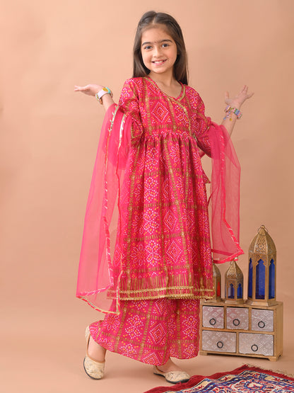 Pink 3/4 sleeves Bandez printed Kurti with pant and dupatta