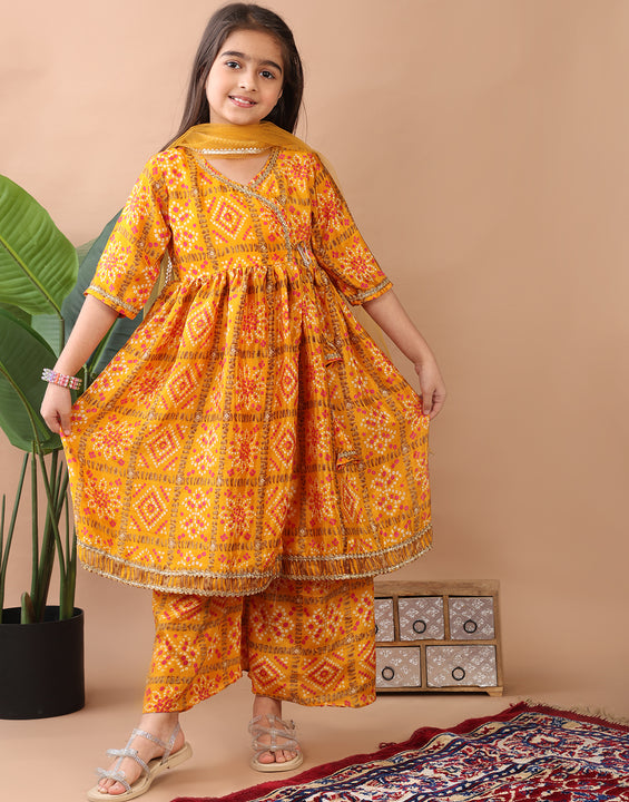 Yellow 3/4 sleeves Floral printed Kurti with pant and dupatta