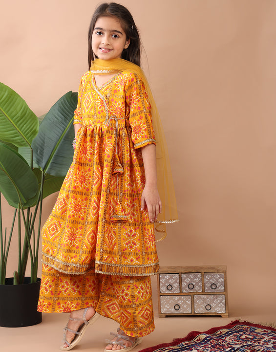 Yellow 3/4 sleeves Floral printed Kurti with pant and dupatta