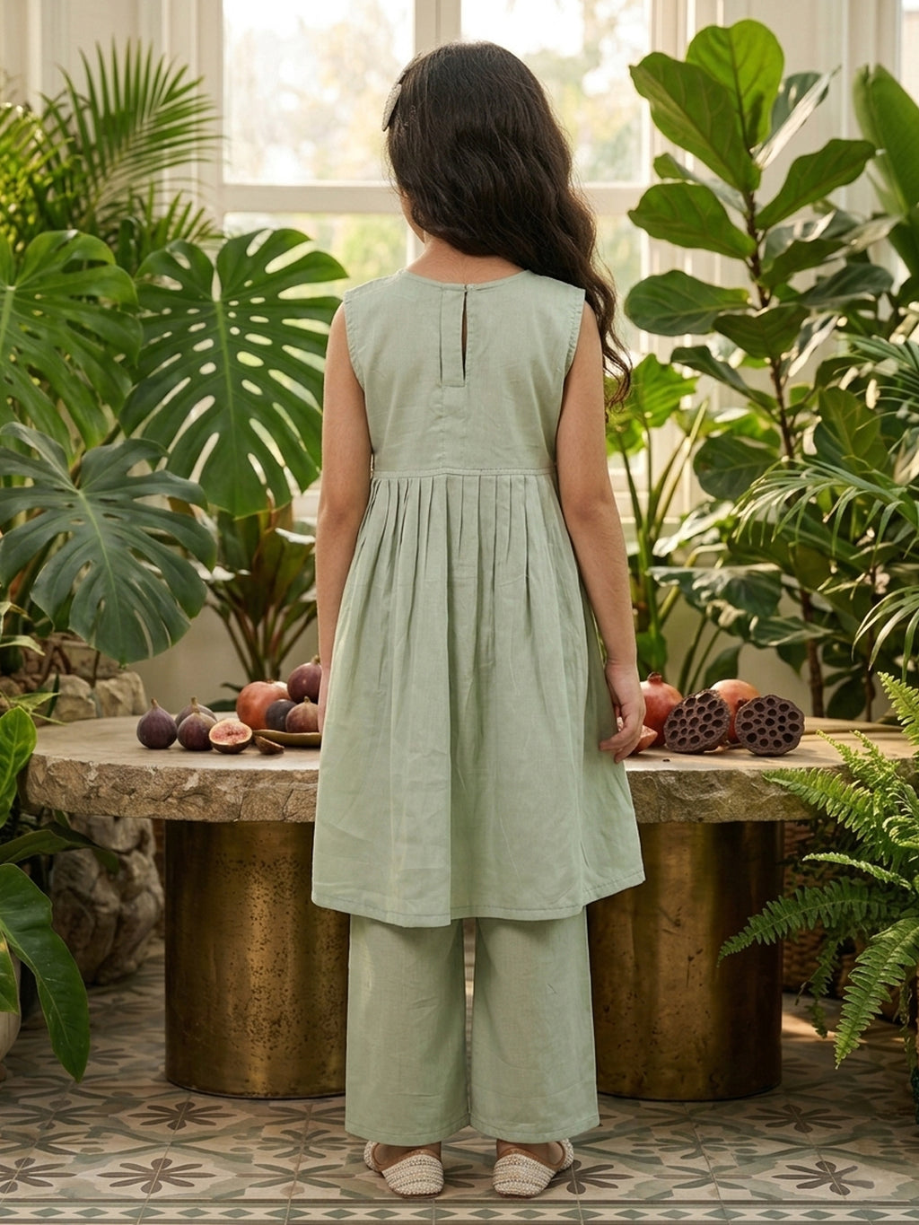 Kinder Kids Green Embroidered Kurti With Green Pant