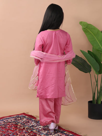 Pink  Embroidereed Kurti With Pant And Dupatta